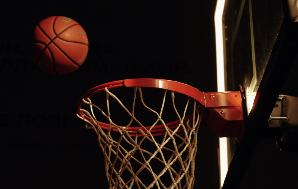 KIDS & JUNIOR Basketball (9–15 years old)